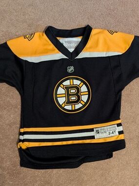 Reebok Toddler 2T-4T Boston Bruins Black and Gold Jersey